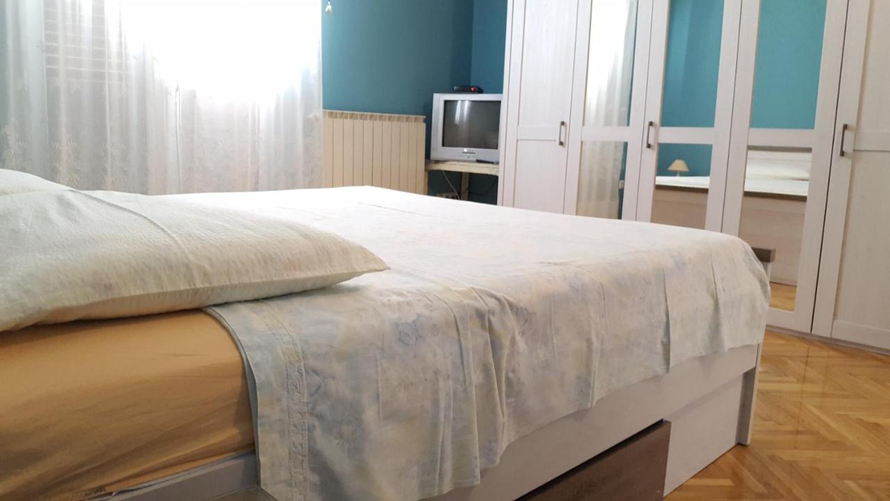Filip Apartment Omiš Exterior foto